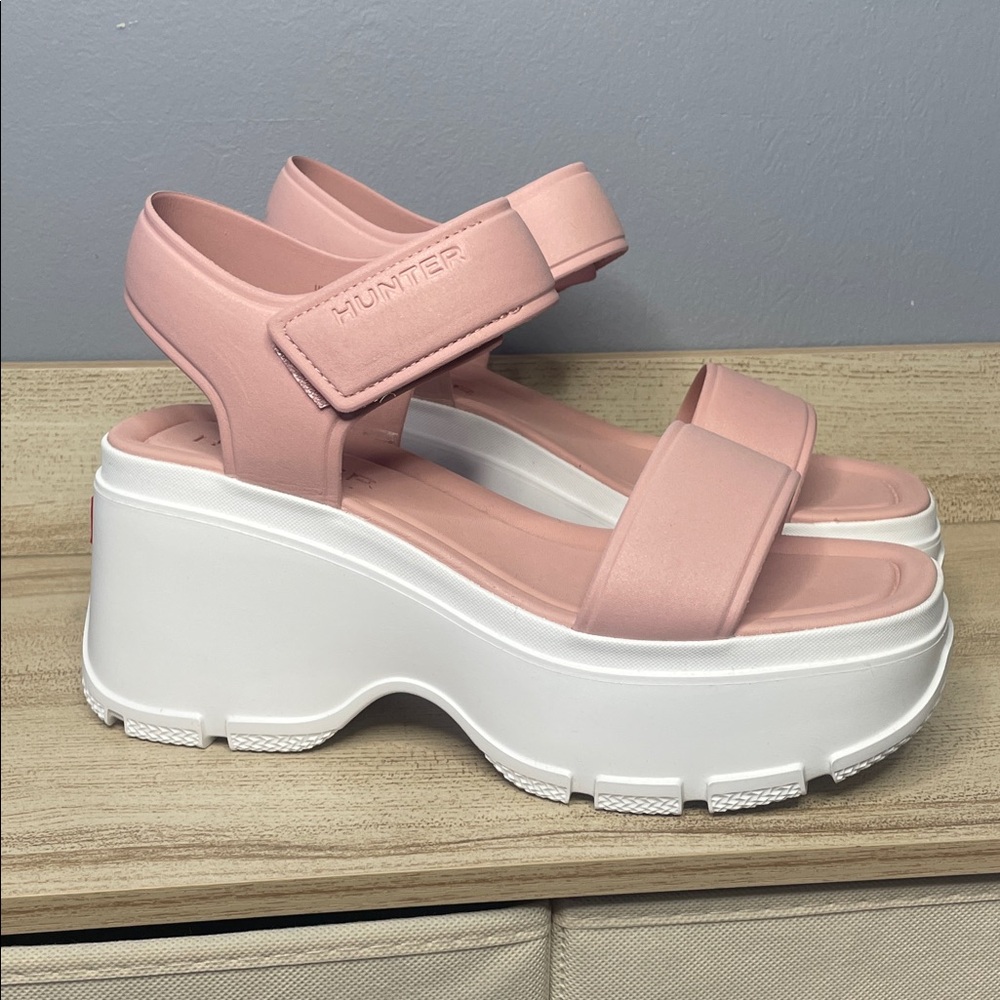 Hunter Pink Platform Sandal with White Lug Sole